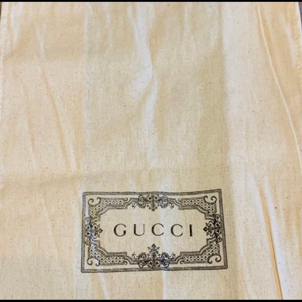 4 Auth Brand New Gucci Bags 1 Med 1 SM & 2 SM bags are shoe dust bags